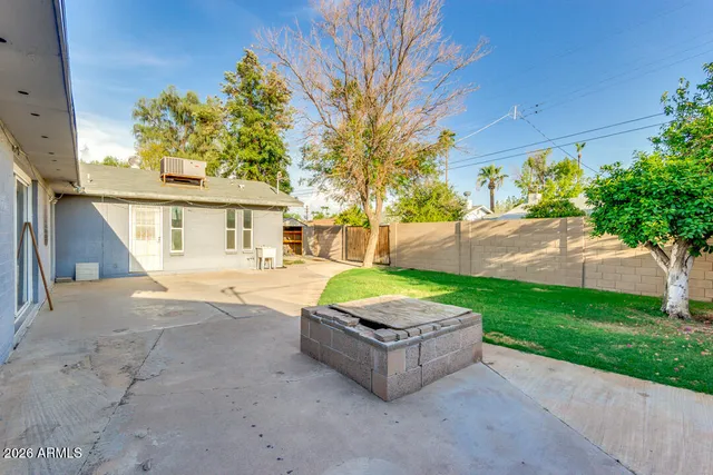 $3,200 | 211 East Geneva Drive, Tempe, AZ 85282