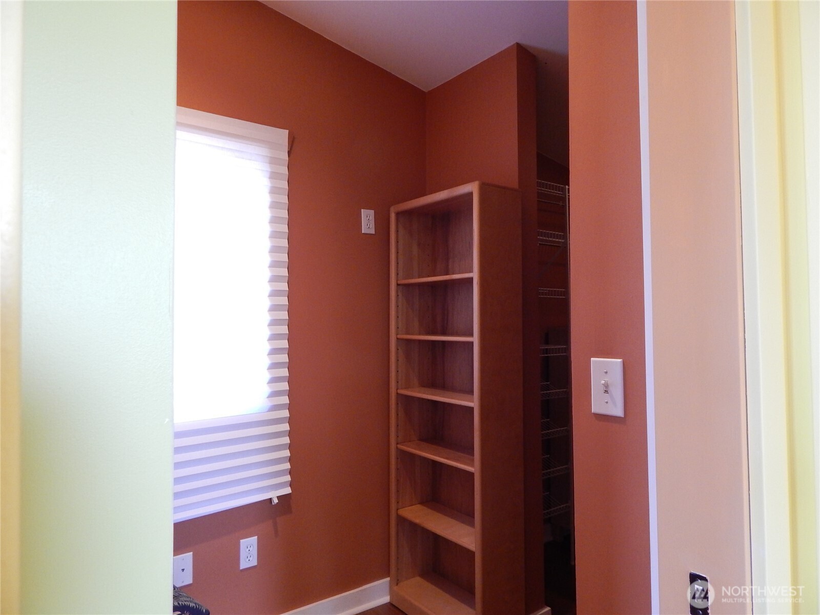 7321 35th Avenue Southwest Seattle, WA 98126 - Photo 26 of 35