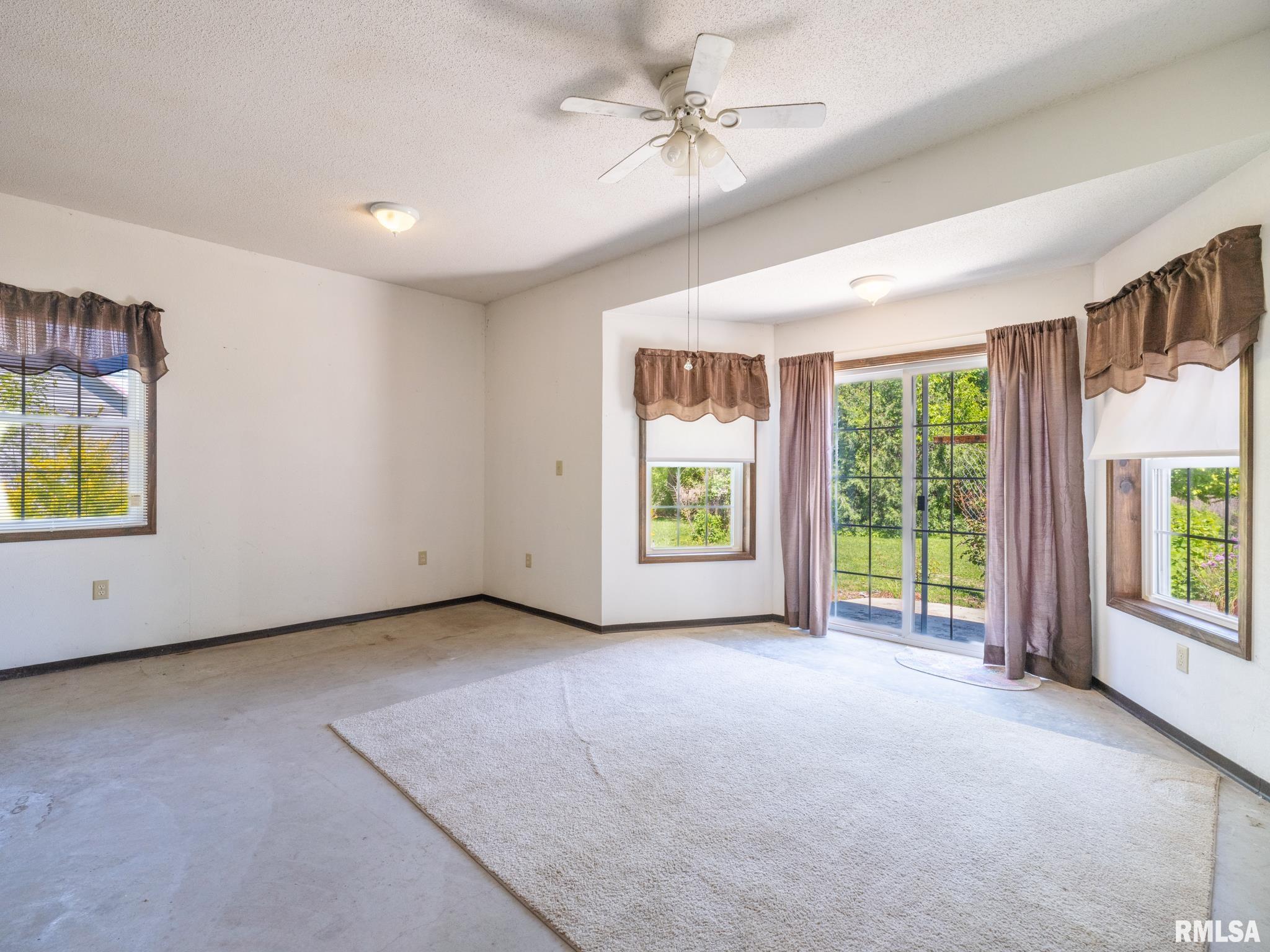 23397 North Taylor Road Canton, IL 61520 - Photo 49 of 74