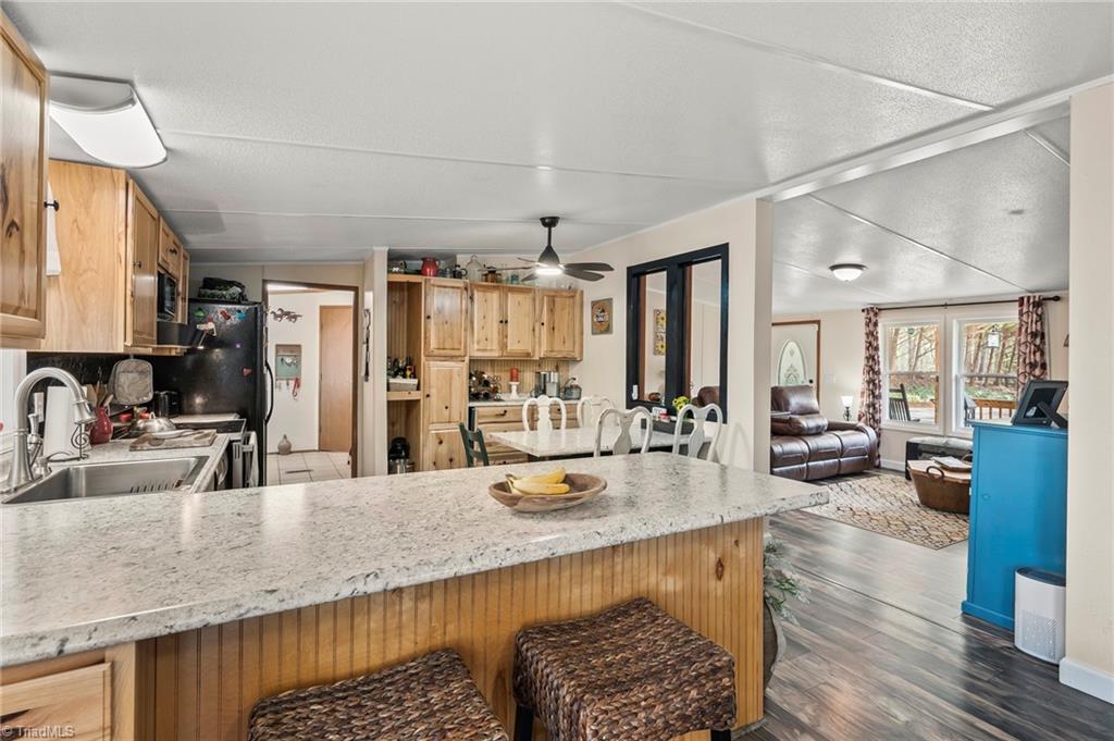 1037 Hendrix Drive Boonville, NC 27011 - Photo 11 of 48