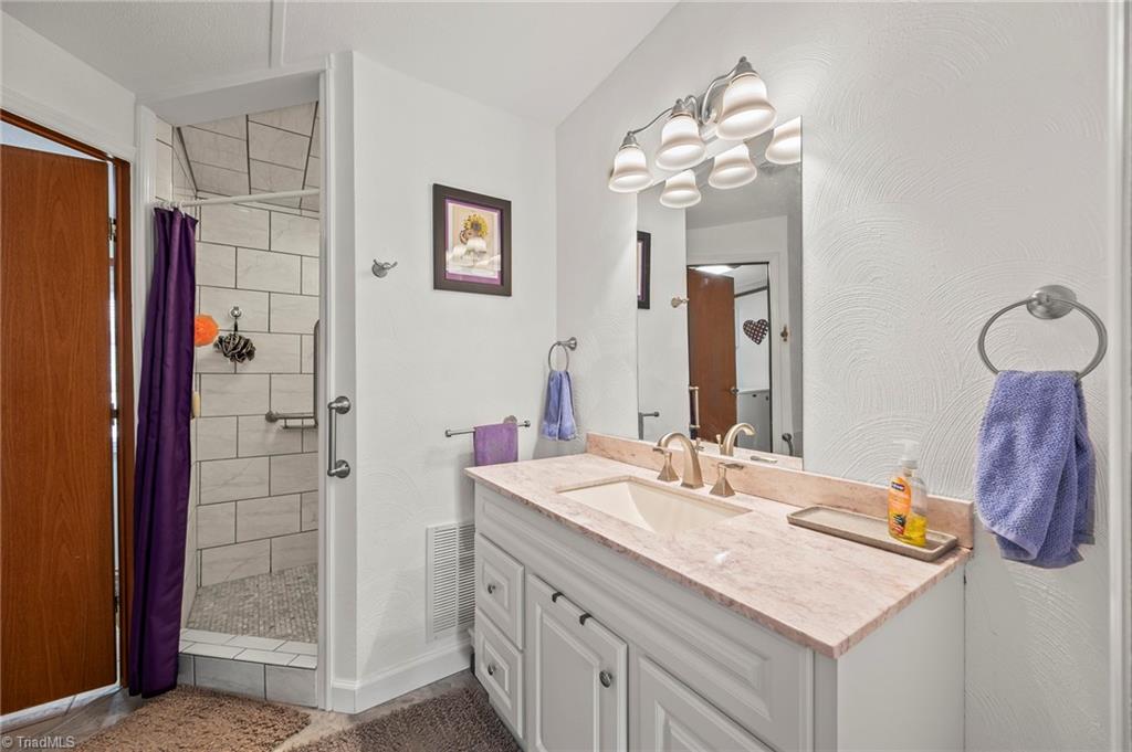 1037 Hendrix Drive Boonville, NC 27011 - Photo 21 of 48