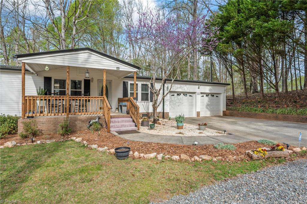 1037 Hendrix Drive Boonville, NC 27011 - Photo 3 of 48