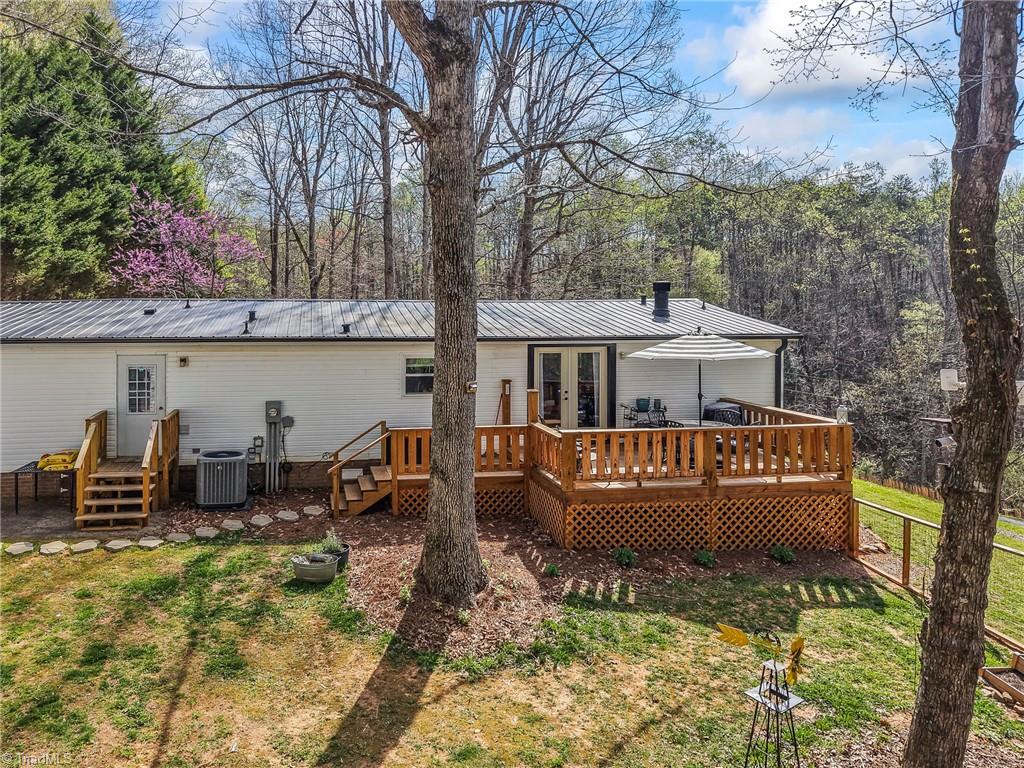 1037 Hendrix Drive Boonville, NC 27011 - Photo 35 of 48