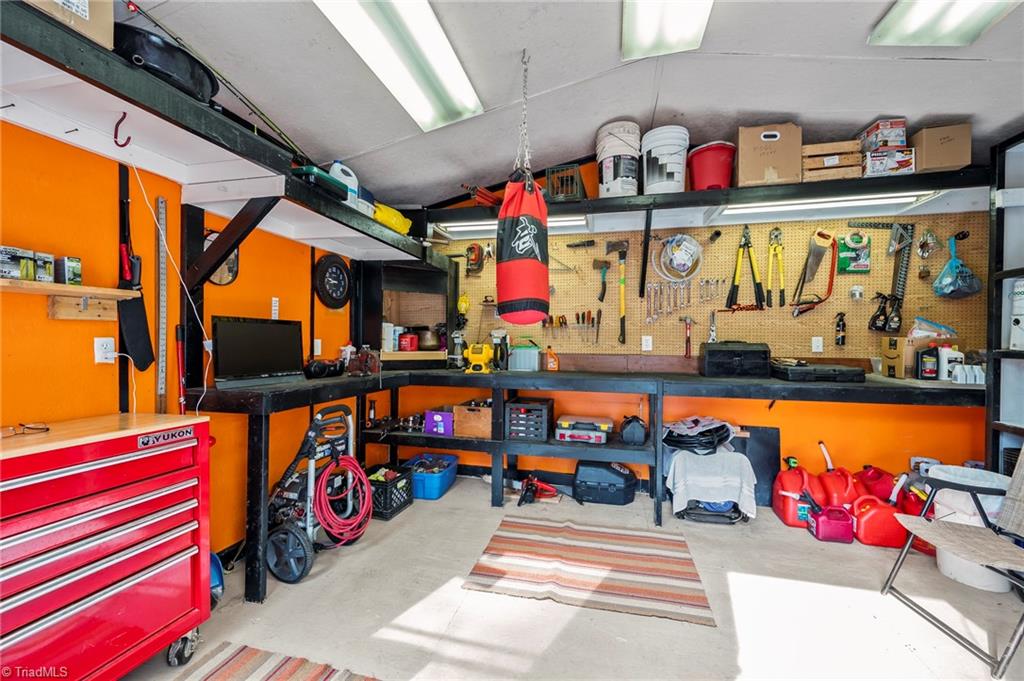 1037 Hendrix Drive Boonville, NC 27011 - Photo 38 of 48