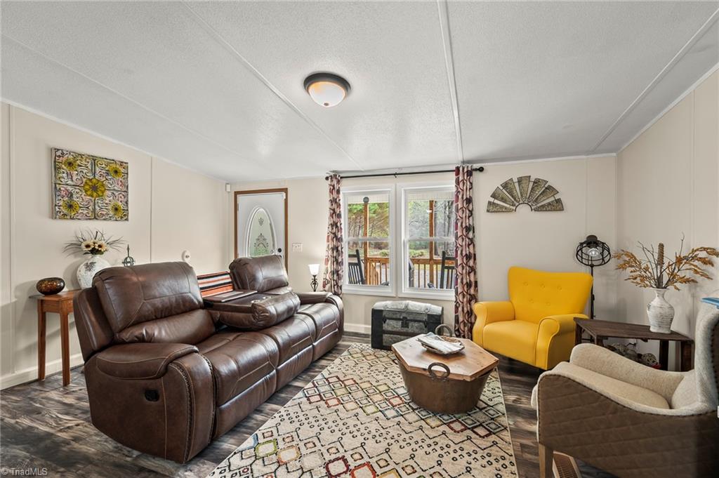 1037 Hendrix Drive Boonville, NC 27011 - Photo 6 of 48