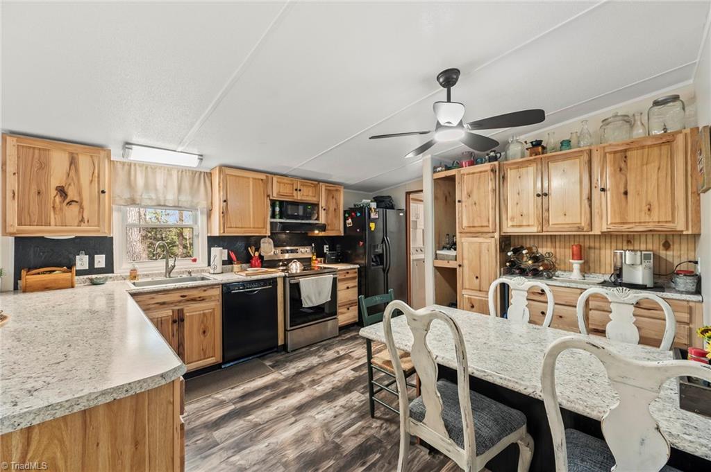 1037 Hendrix Drive Boonville, NC 27011 - Photo 10 of 48