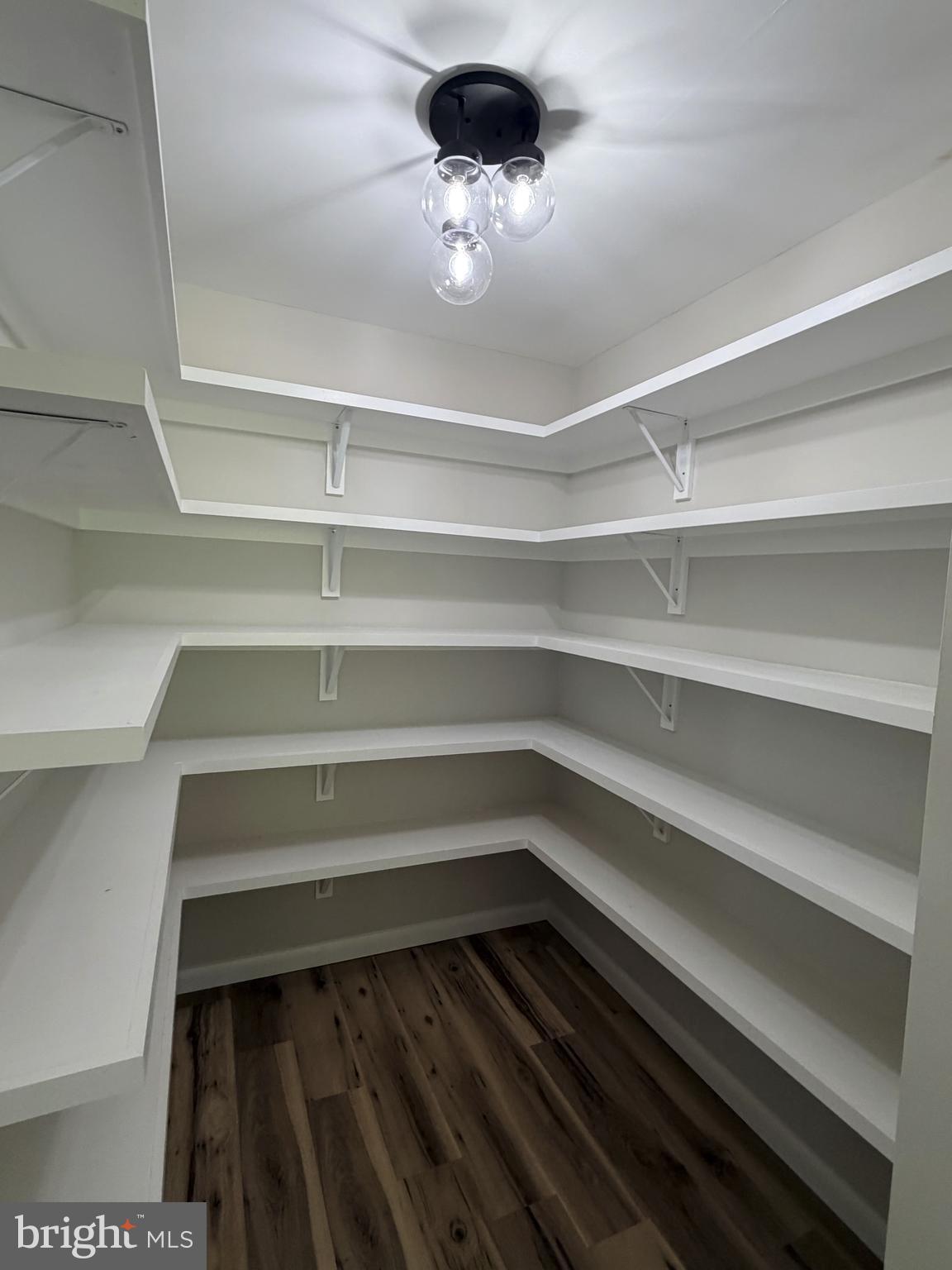 233 Sunset Circle Cross Junction, VA 22625 - Photo 40 of 46 New Pantry