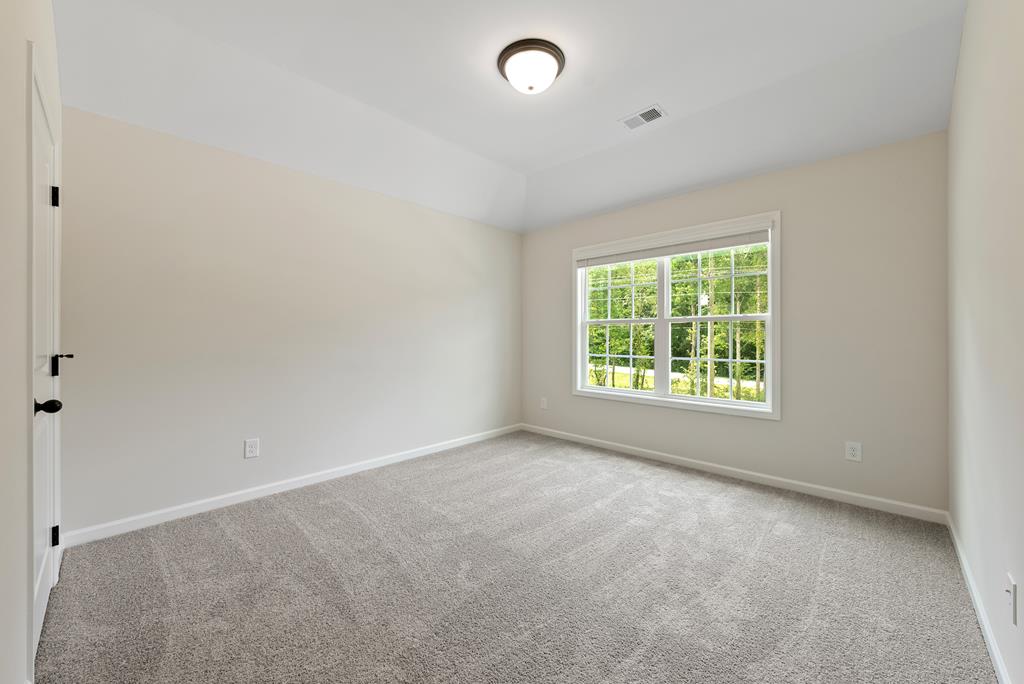 575 Bohannon Road Grantville, GA 30220 - Photo 31 of 33 an empty room with a window