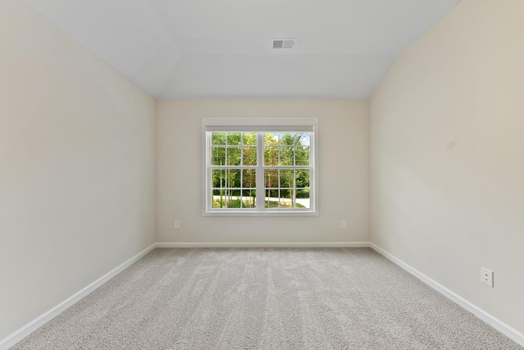 575 Bohannon Road Grantville, GA 30220 - Photo 32 of 33 an empty room with a window
