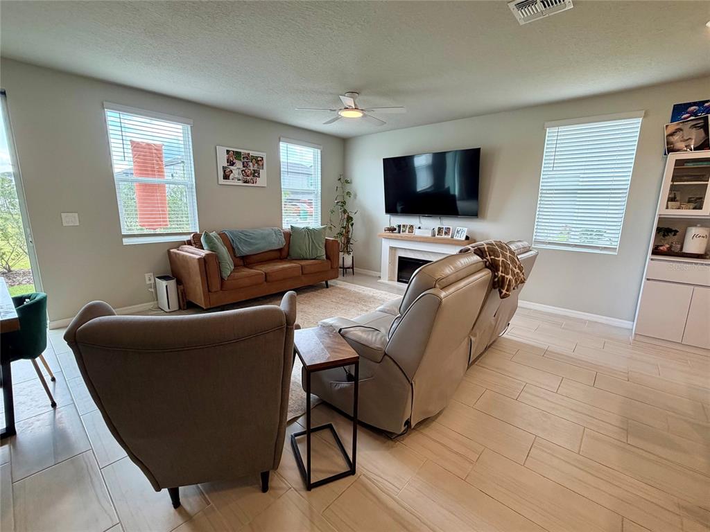 7687 Intrepid Road Wesley Chapel, FL 33545 - Photo 4 of 19