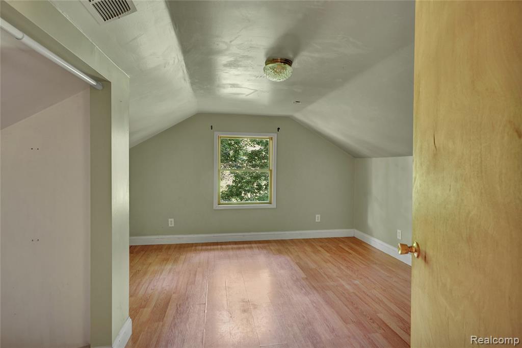 2476 Vandekarr Road Owosso, MI 48867 - Photo 25 of 41