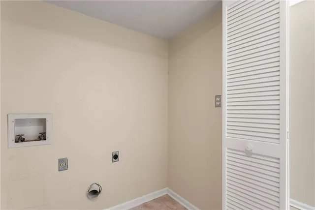 $215,000 | 6404 Park Avenue, Unit D4, Atlanta, GA 30342