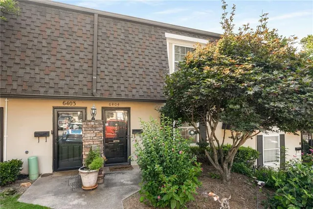 $215,000 | 6404 Park Avenue, Unit D4, Atlanta, GA 30342