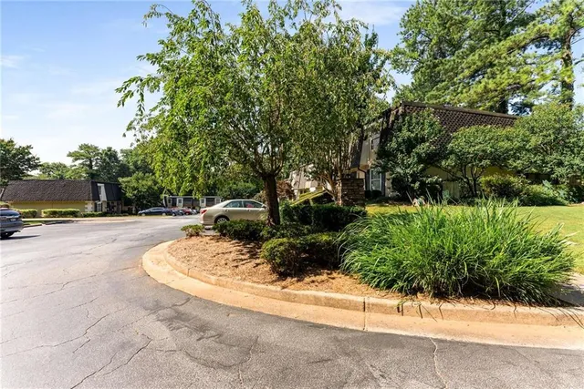 $215,000 | 6404 Park Avenue, Unit D4, Atlanta, GA 30342