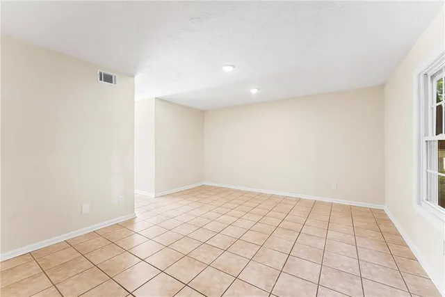 $215,000 | 6404 Park Avenue, Unit D4, Atlanta, GA 30342