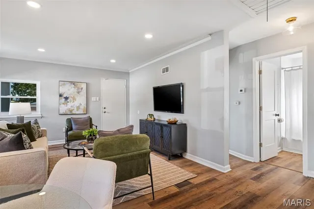 $185,000 | 1243 Fairview Avenue, St. Louis, MO 63130