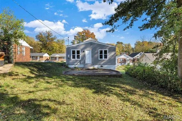 $185,000 | 1243 Fairview Avenue, St. Louis, MO 63130