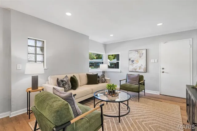 $185,000 | 1243 Fairview Avenue, St. Louis, MO 63130