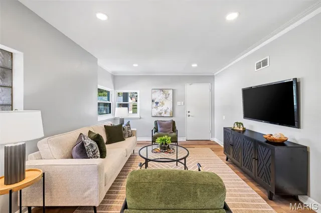 $185,000 | 1243 Fairview Avenue, St. Louis, MO 63130