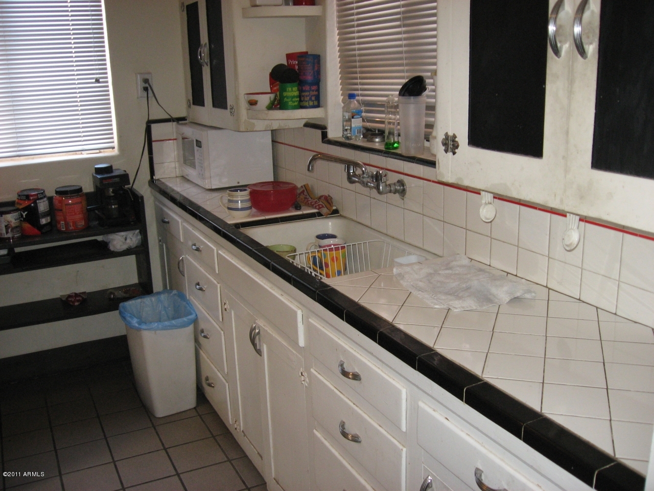 1313 East Coronado Road Phoenix, AZ 85006 - Photo 5 of 14 Kitchen