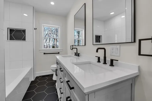 $657,000 | 4 Hancock Street, Shrewsbury, MA 01545