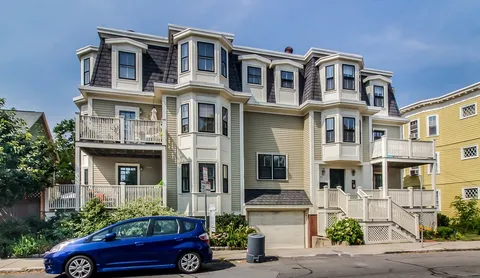 $925,000 | 85 Sherman Street, Unit 3, Cambridge, MA 02140