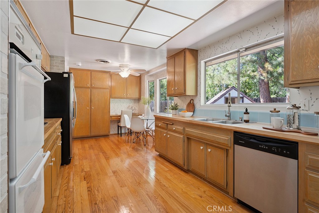 4241 Kingfisher Road Calabasas, CA 91302 - Photo 13 of 31