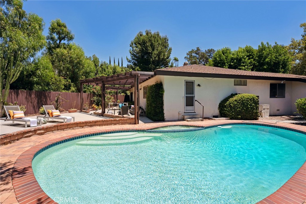 4241 Kingfisher Road Calabasas, CA 91302 - Photo 29 of 31