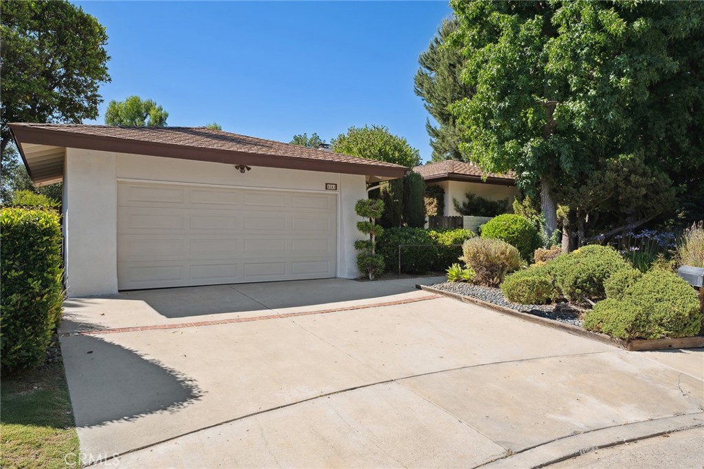 4241 Kingfisher Road Calabasas, CA 91302 - Photo 30 of 31