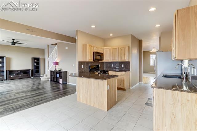 12273 St Annes Road Peyton, CO 80831 - Photo 8 of 39 Gallery Image 8