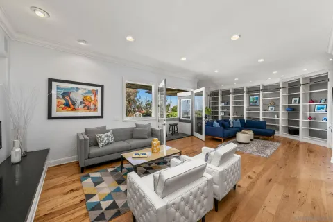 $3,885,000 | 7651 Country Club Drive, La Jolla, CA 92037