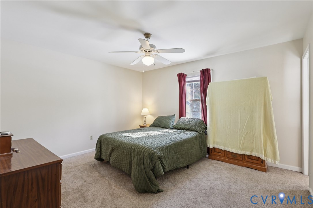 655 Holly Corner Road Fredericksburg, VA 22406 - Photo 14 of 38