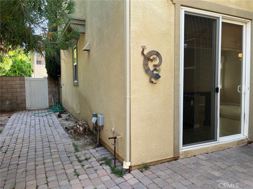 31885 Jaybee Lane Temecula, CA 92592 - Photo 30 of 35 a view of a pathway of a house