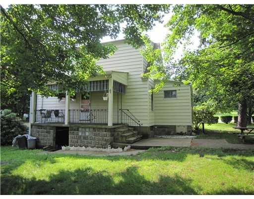 27 Bennington Road Hopwood, PA 15445 - Photo 2 of 6 Exterior Back.