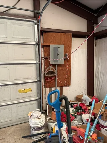 $425,000 | 9684 Farm To Market Road 437, Rogers, TX 76569