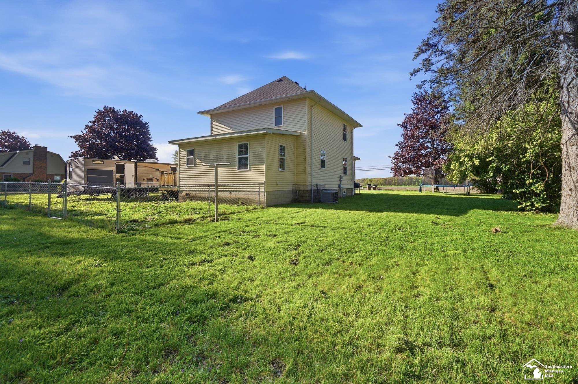 2634 Stewart Road Monroe, MI 48162 - Photo 36 of 43