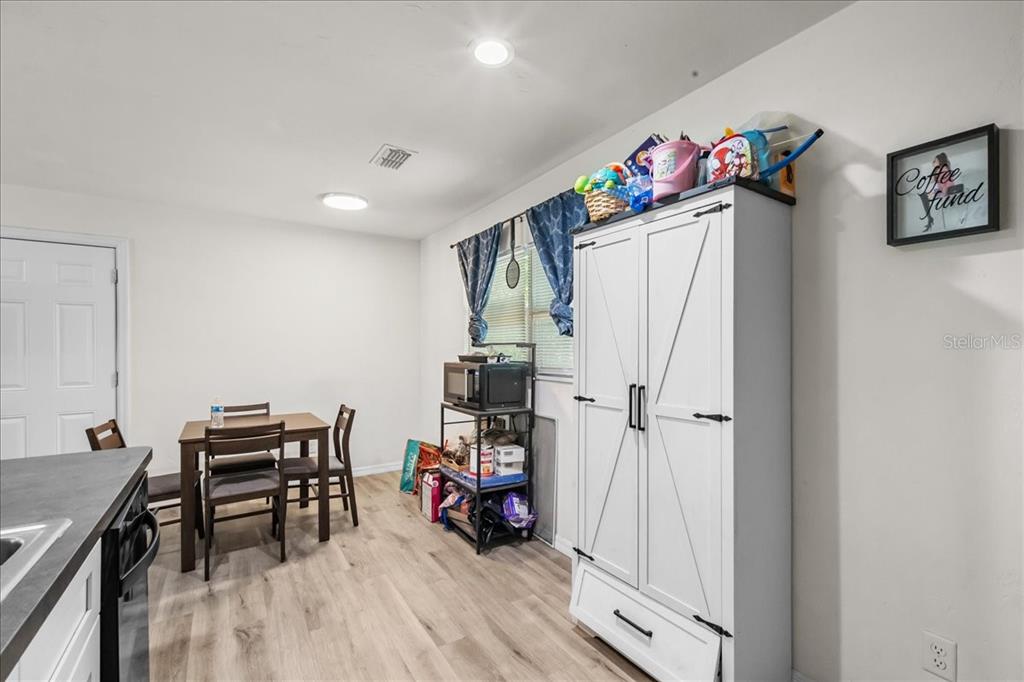 517 East Main Street Bronson, FL 32621 - Photo 12 of 21