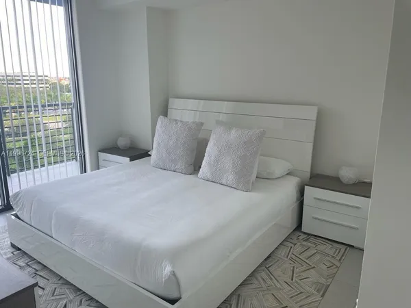 $449,999 | 5350 Northwest 84th Avenue, Unit 511, Doral, FL 33166