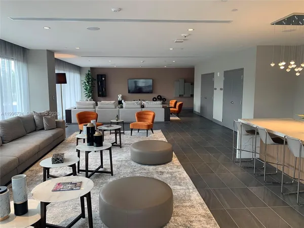 $449,999 | 5350 Northwest 84th Avenue, Unit 511, Doral, FL 33166