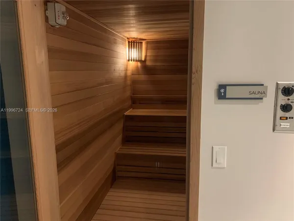 $449,999 | 5350 Northwest 84th Avenue, Unit 511, Doral, FL 33166