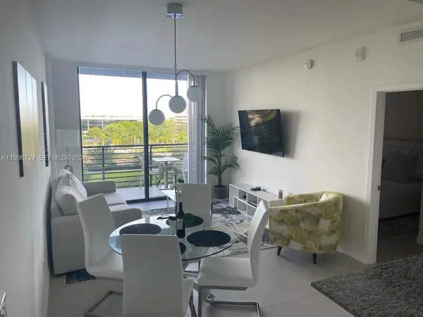 $449,999 | 5350 Northwest 84th Avenue, Unit 511, Doral, FL 33166