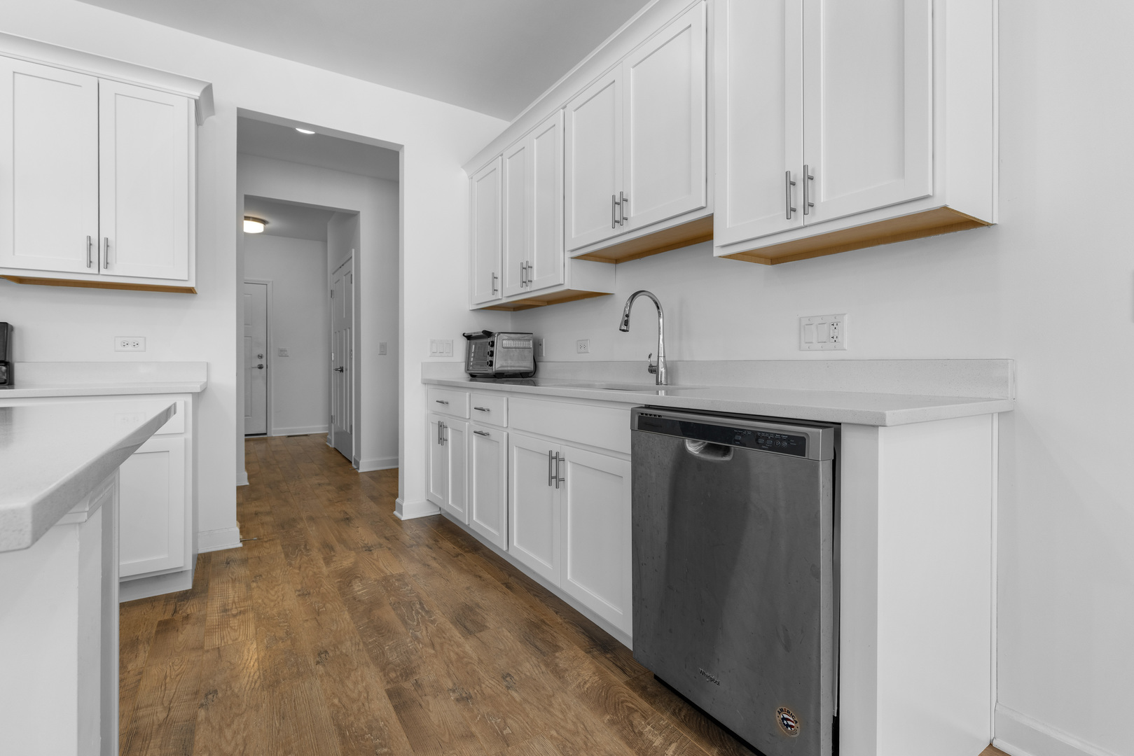 775 West Fairway Drive Addison, IL 60101 - Photo 7 of 17