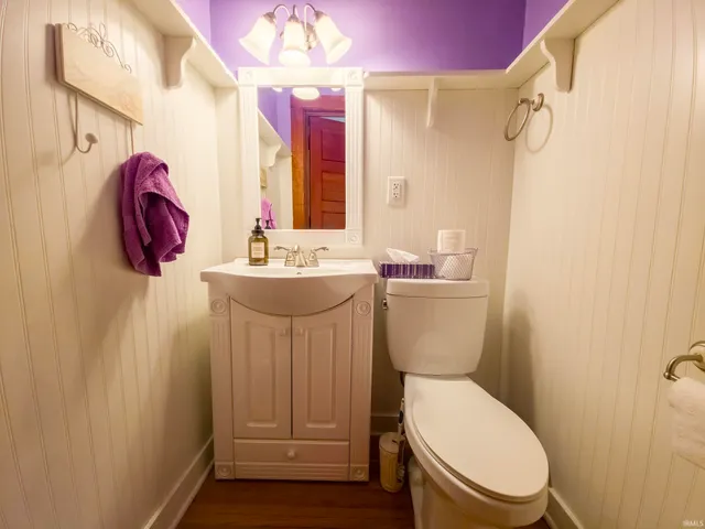 $189,900 | 518 North Chestnut Street, Mount Carmel, IL 62863