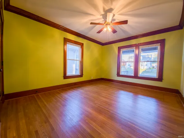 $189,900 | 518 North Chestnut Street, Mount Carmel, IL 62863