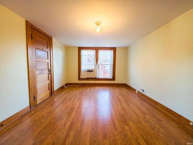 $189,900 | 518 North Chestnut Street, Mount Carmel, IL 62863