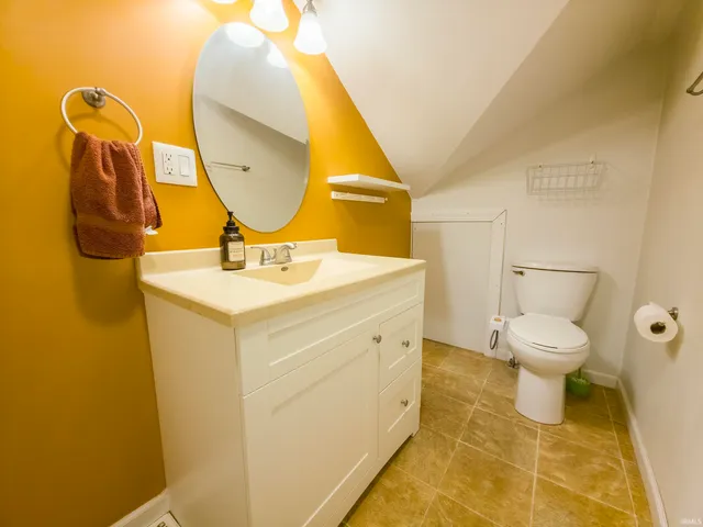 $189,900 | 518 North Chestnut Street, Mount Carmel, IL 62863