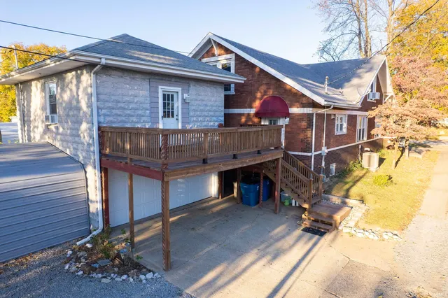 $189,900 | 518 North Chestnut Street, Mount Carmel, IL 62863