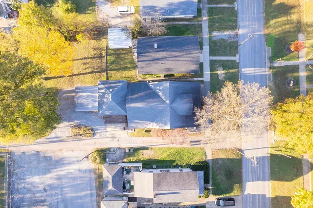 $189,900 | 518 North Chestnut Street, Mount Carmel, IL 62863