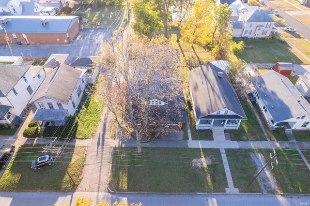 $189,900 | 518 North Chestnut Street, Mount Carmel, IL 62863