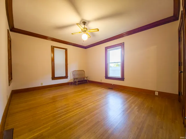 $189,900 | 518 North Chestnut Street, Mount Carmel, IL 62863